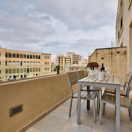 Bright And Central 2 Bedroom Apartment In Sliema Exterior photo