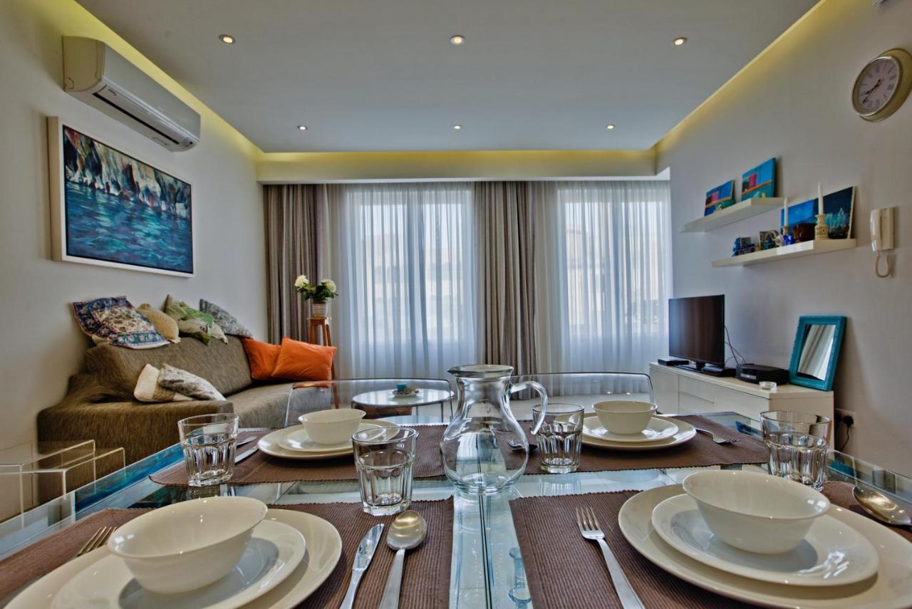 Bright And Central 2 Bedroom Apartment In Sliema Exterior photo