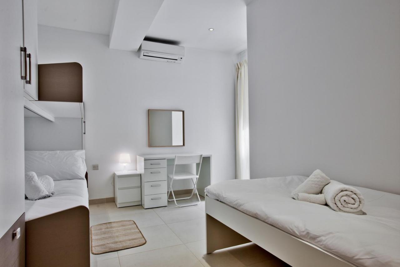 Bright And Central 2 Bedroom Apartment In Sliema Exterior photo